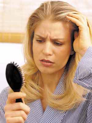 آیا می توان بدون مراجعه به پزشک ریزش مو را برطرف کرد؟